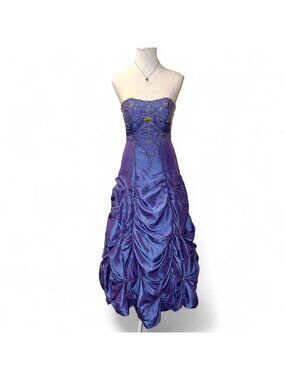 iridescent purple Maggie Sottero purple vintage strapless vintage prom dress wit